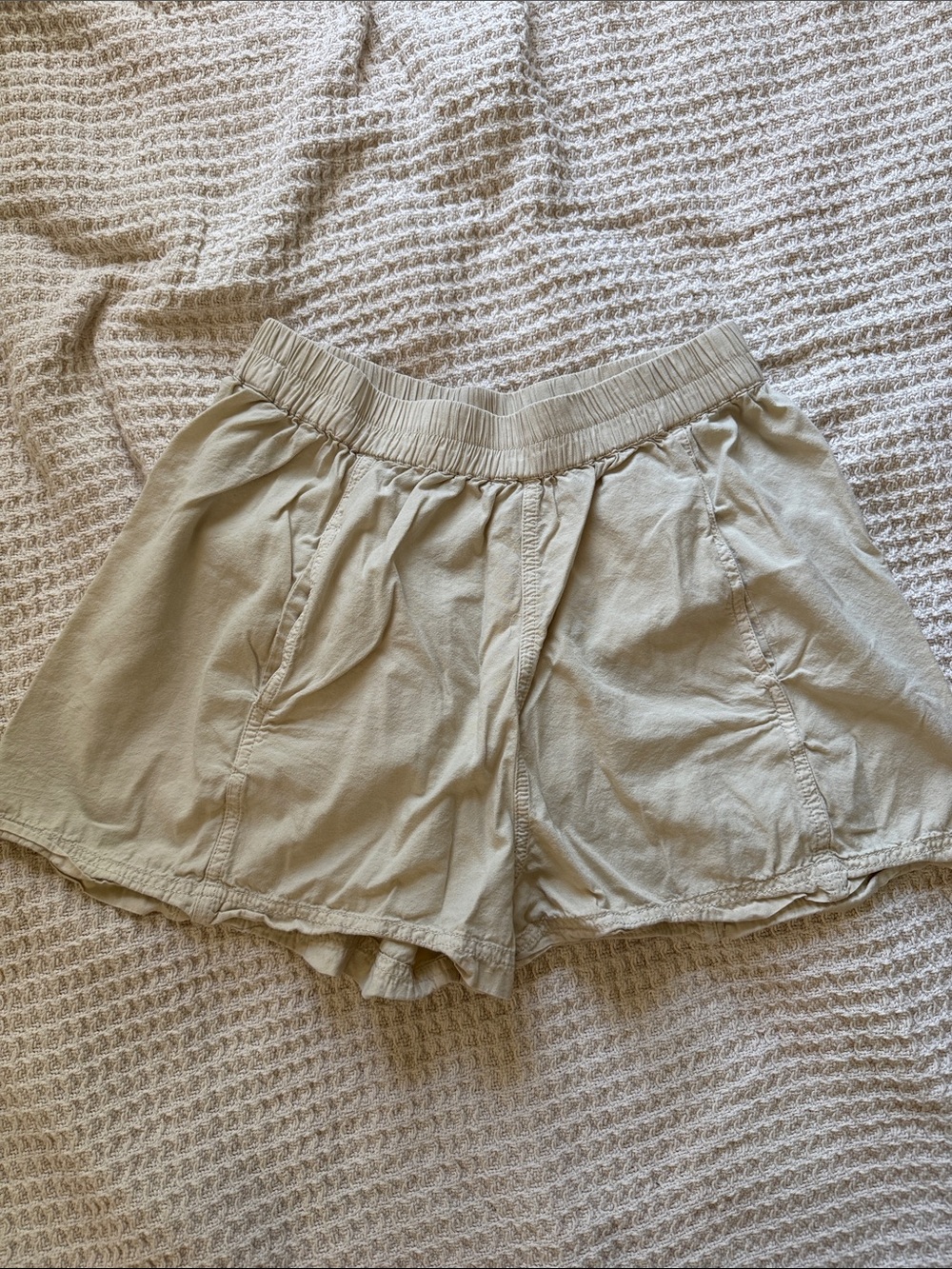 Free People Elastic-Waist Women's Shorts in Light Beige